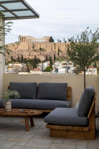 Elegant Skyline Penthouse Acropolis View 3BR 2BA