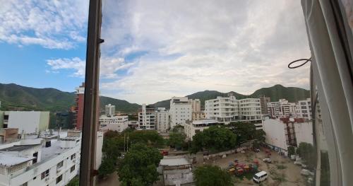 Üldine mäevaade või majutusasutusest aparta estudio luna azul rodadero 1 pildistatud vaade