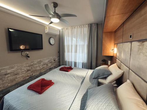 Stylish 2-Bedroom Apartment with AC & Pool