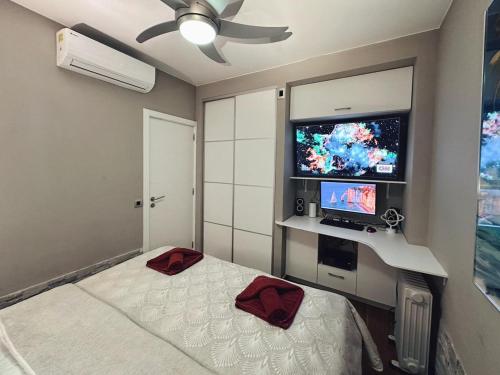 Stylish 2-Bedroom Apartment with AC & Pool