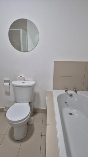Ένα μπάνιο στο The Hyde House - En Suite Rooms