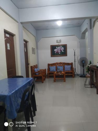 Zona d'estar a Hermi apartment -CORON