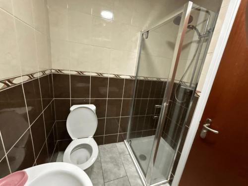 Duplex Stay With Hot Tub Opposite Stadium photo 9
