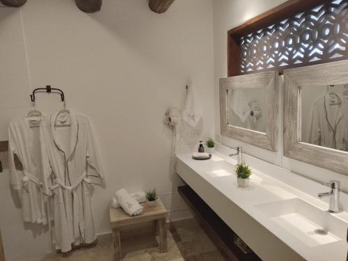 Ванная комната в Santa Sofia Casa Boutique