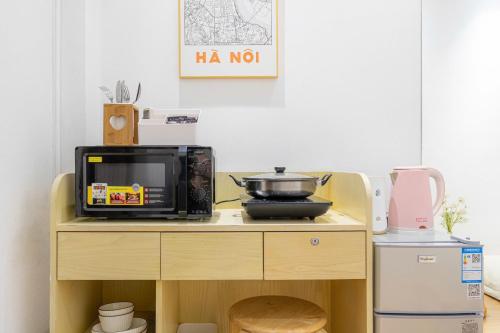 Kohvi ja tee valmistamise võimalus majutusasutuses Heart of Hoan Kiem super aesthetic
