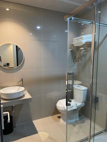 Un baño de Kawi Jaya Hotel
