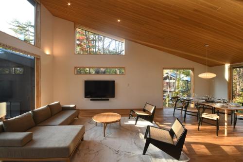 Iora - Japandi style luxury chalet