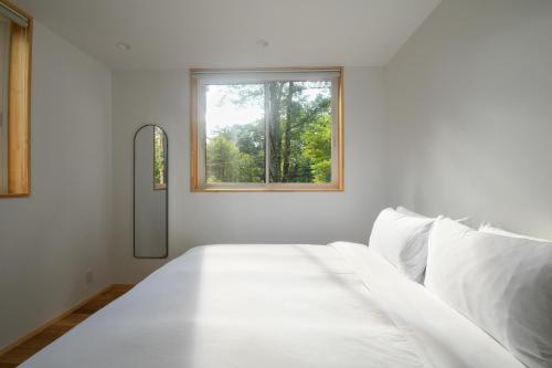 Iora - Japandi style luxury chalet