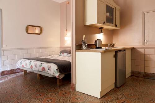 Gallery image of Fontclaire en Provence in Uchaux