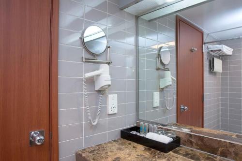 Un baño de Felicity Hotel Shenzhen, Luohu Railway Station