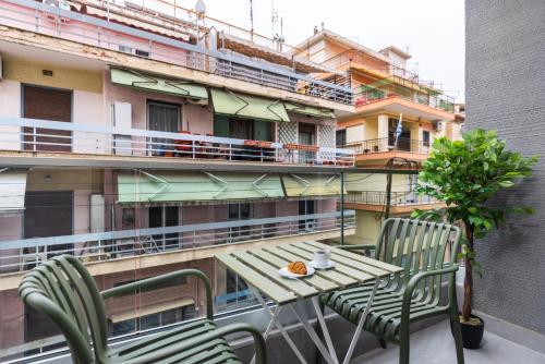 Emerald Luxury Apartment by BiNoBi!
