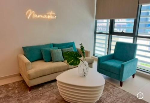 1 Bedroom by the beach with free Rooftop pool access