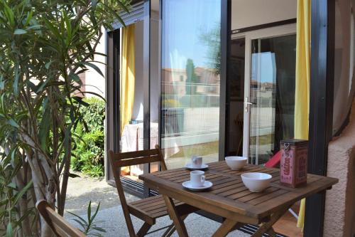 Appartement Studio 2 couchages PORT LEUCATE NATURISME PL010-806