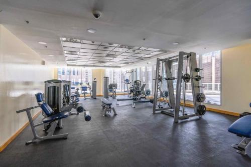 Classy Upgraded - High Floor - Prime Location