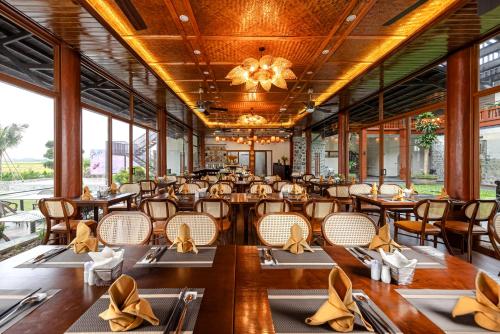 Restaurace v ubytování Athena Premier Resort Ninh Bình