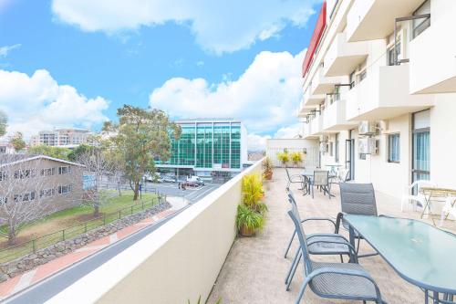 Metro Hotel Mirandaにあるバルコニーまたはテラス