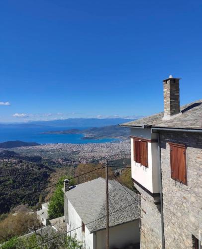 a view of the water from a house at Archontiko Koilia in Makrinítsa
