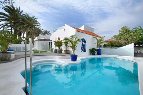 Sierra del Mar - 12 Personen