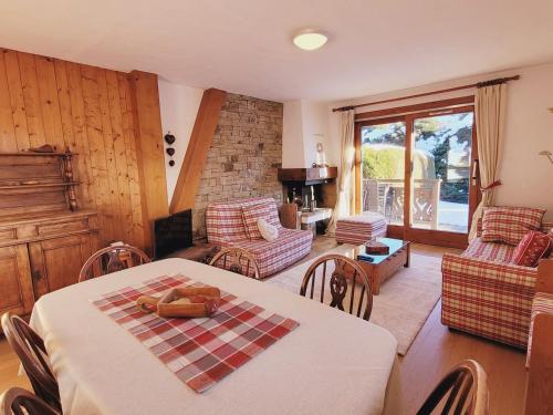 Appartement cosy 2 ch. à Megève - Terrasse, Piscine, Parking, Proche Centre - FR-1-453-222