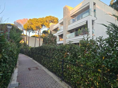 Rozana's sweet home, San Pietro, Gjiri i Lalzit