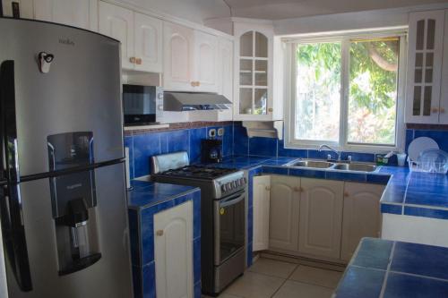 Afbeelding uit fotogalerij van Oasis Beach House in Sonsonate