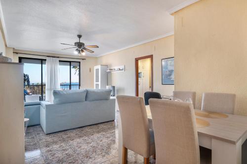 Beautiful sea views apartment with balcony and wifi in Lo Pagan