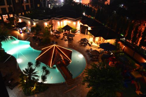 Πισίνα στο ή κοντά στο Kristal Hotel Jakarta