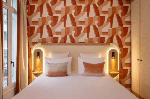 Madame Drouot & Spa - Opera — Bedroom