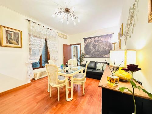 Via Veneto Lulus Home