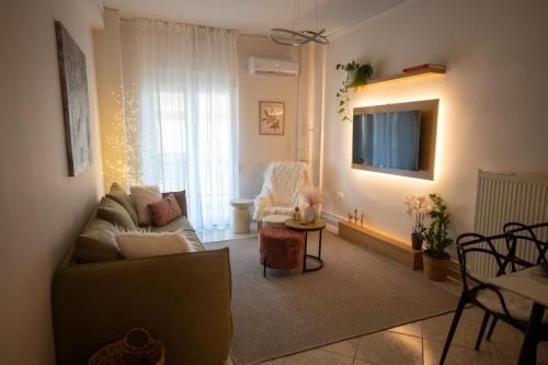 Anatoli 3 bedroom City Central Apartment