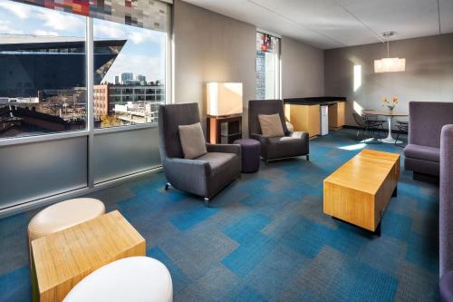 Aloft Minneapolis Image
