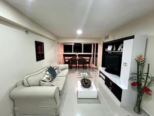Precioso apartamento frente a la playa