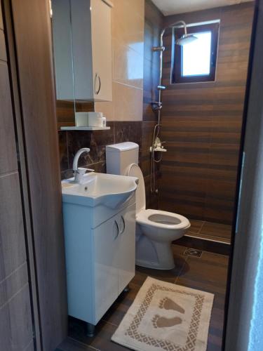 Koupelna v ubytování Серменински Чардак