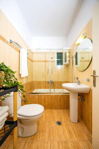 Un baño de Sahara Beach Apartments - Kastraki