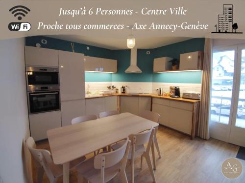 Η κουζίνα ή μικρή κουζίνα στο L'écrin connecté-axe Annecy-Genève-wifi-confort