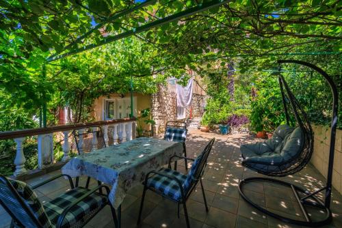 Apartments and Room Mirjana