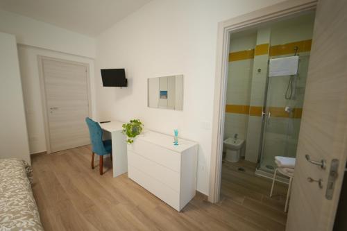 Panorama Vesuvius Materday Dream Guesthouse with Lift near to Subway in Napoli Center