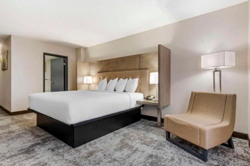 Postel nebo postele na pokoji v ubytování Comfort Inn