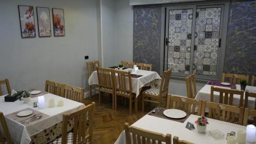 Restaurace v ubytování Good Season Hotel