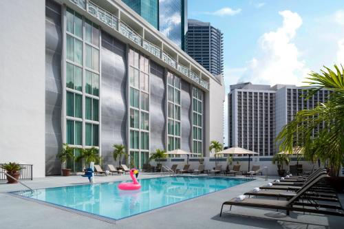 Courtyard Miami Downtown Brickell Area Image