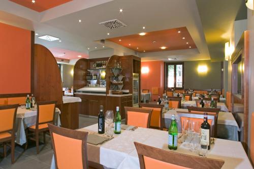 Restaurace v ubytování Hotel Mosca
