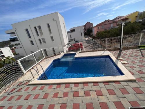 Oceanview Deluxe penthouse apartment with 89m2 living space 90m2 roof terrace