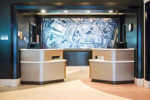 Courtyard by Marriott New York JFK Airport Image