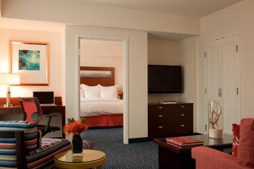 Renaissance Boston Seaport Hotel Image