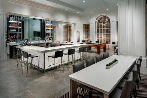 Напитки в AC Hotel by Marriott Spartanburg