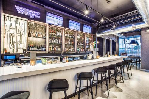 Aloft Dallas Arlington Entertainment District Image
