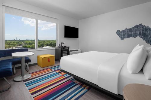 Aloft Tampa Midtown Image