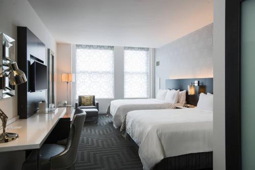 Renaissance Cincinnati Downtown Hotel Image