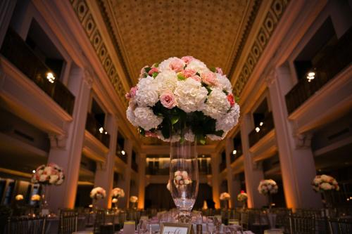 Renaissance Cincinnati Downtown Hotel Image