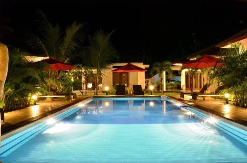 Gallery image of Explorer Lombok from The Shared Pool For 2 in Mangsit